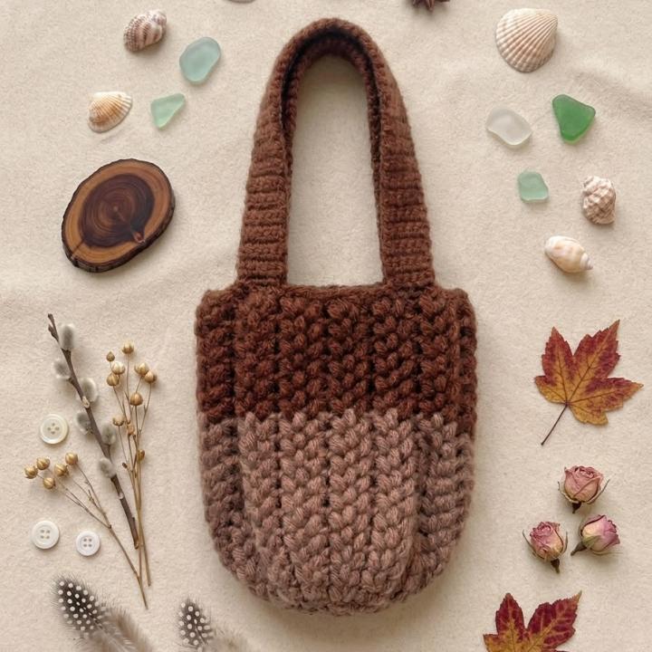 Handbag